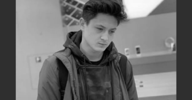 1d960d801398e6a0d8e5307f6a5bcba12a16d6dd3b1d739911d5616f7a4eafa2 1